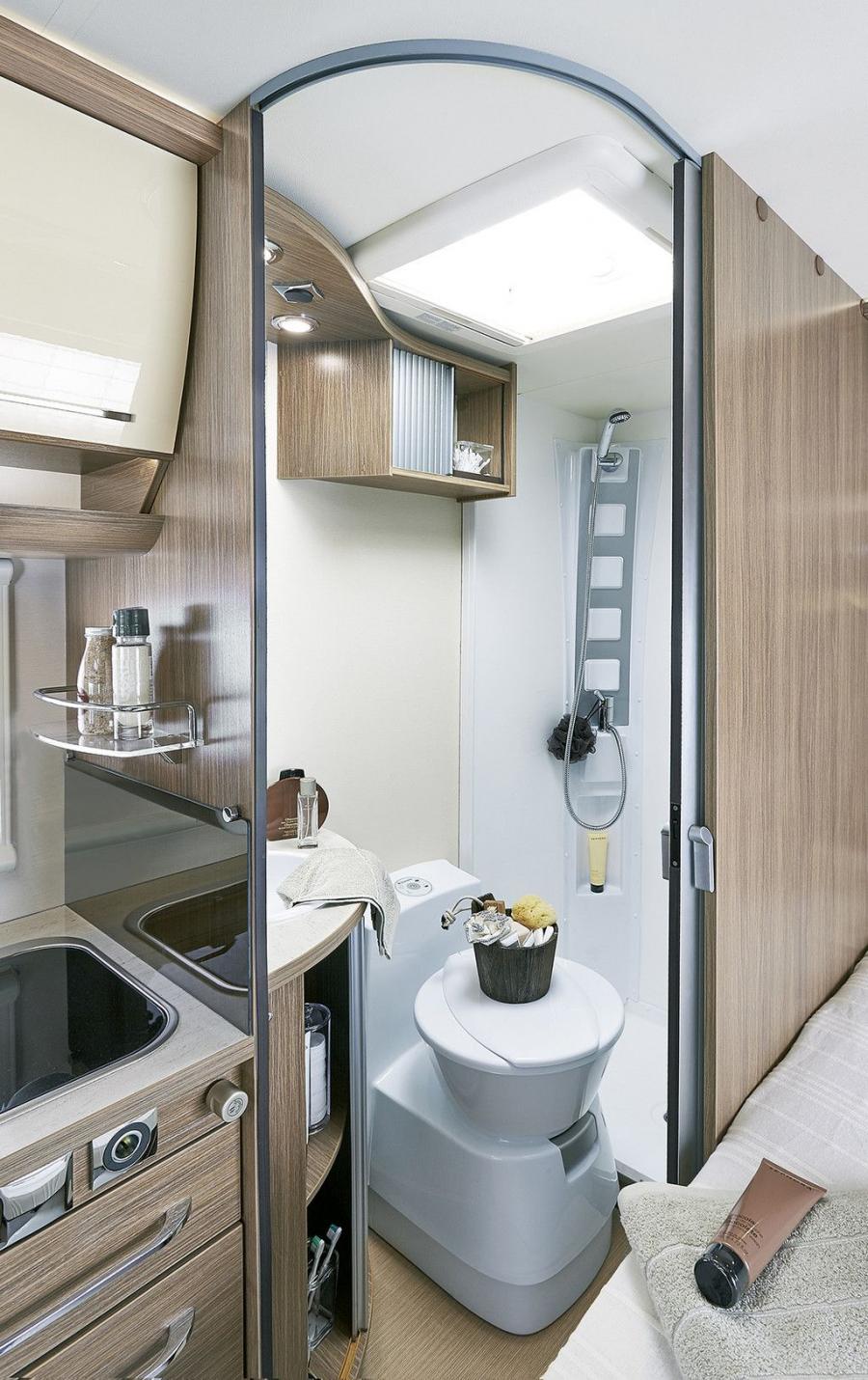 Интерьер Itineo LB600 2015 года  (фото 6 из 6)